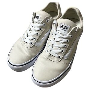 Vans cream colored lace up leather sneakers!